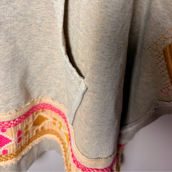 Free People Wildside Embroidered Hooded Poncho Jacket Size M/L - Picture 10 of 14